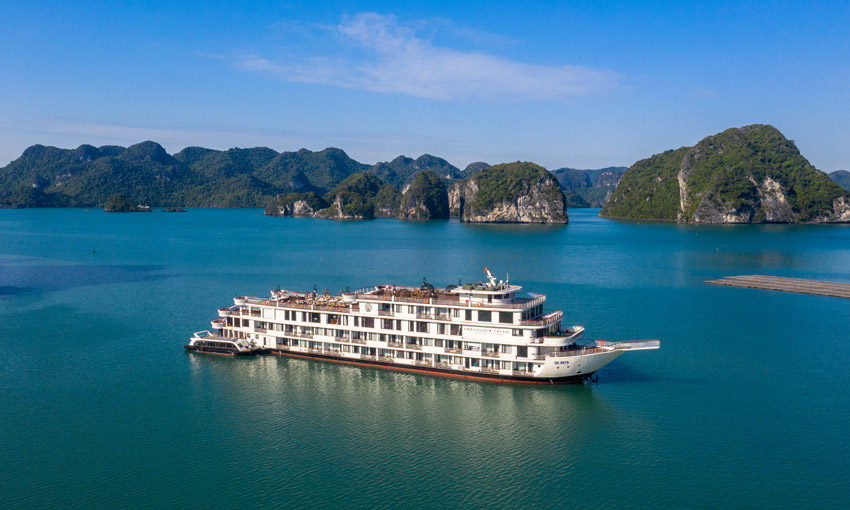Overview Ambassador Cruise in Halong Bay
