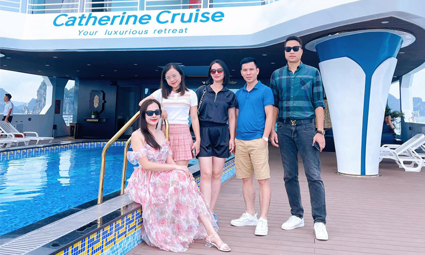 Experience Catherine Cruises in Halong Bay