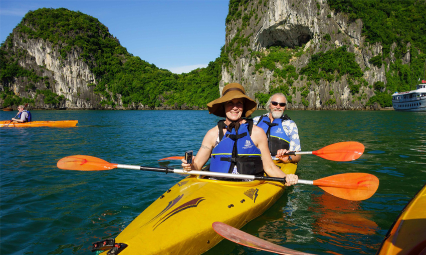 Halong Bay Kayaking