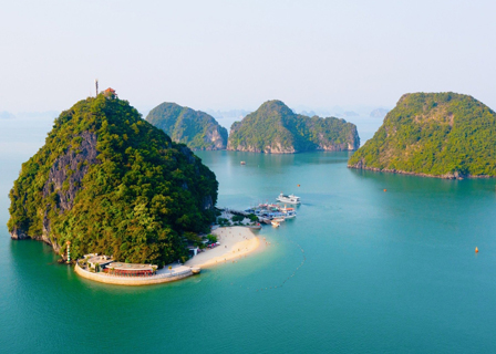 Activities on Halong Bay