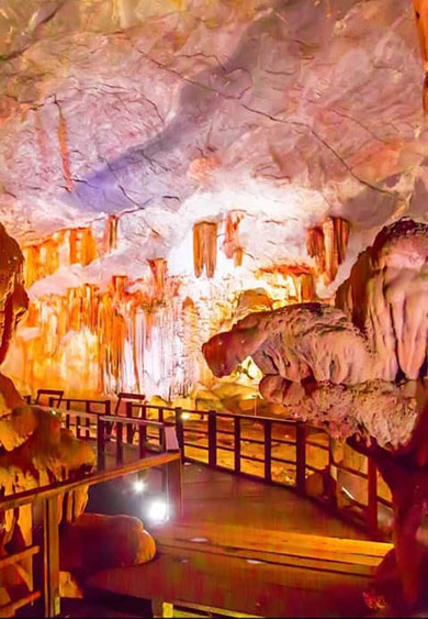 Thien Cung Cave