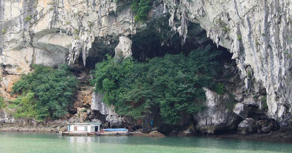 Ho Dong Tien (Fairy Lake Cave)