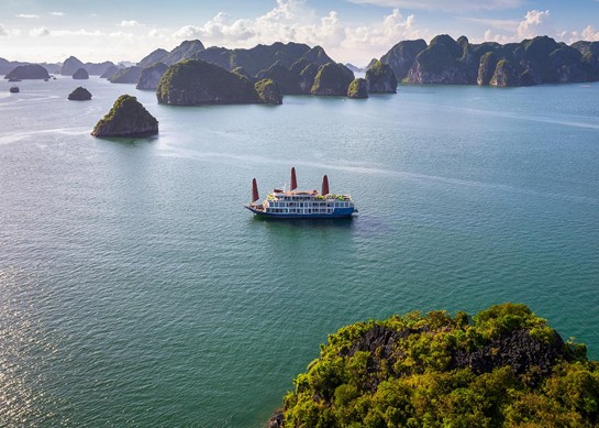 Verdure Lotus Classic Cruises