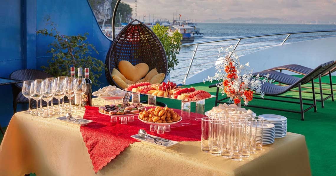 Cozy Bay Premium Cruise