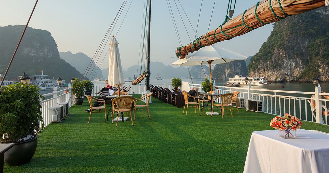 Garden Bay Legend Cruise
