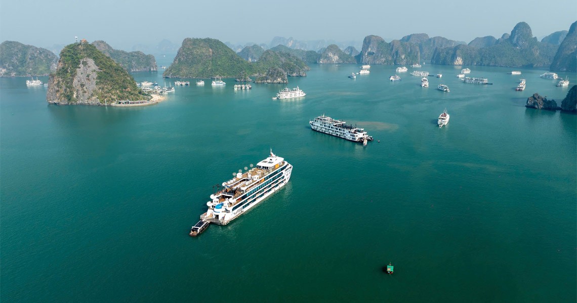 Luna Halong Cruise