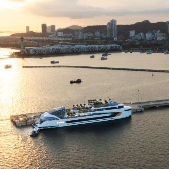 Dolphin Halong Day Cruise Itinerary