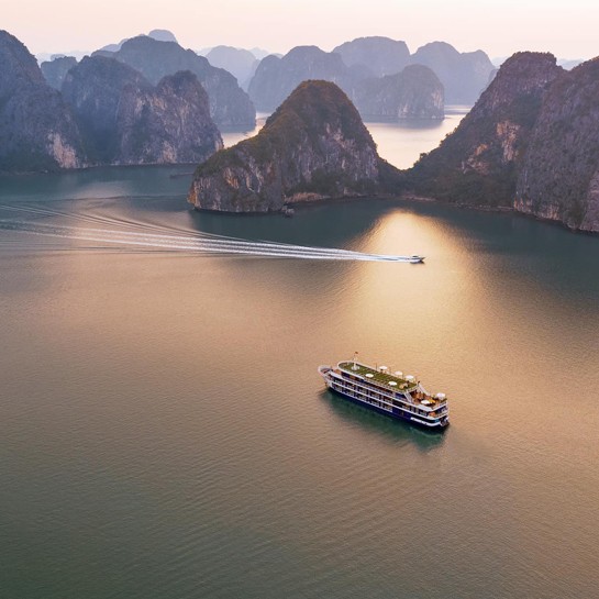 Dragon Bay Cruise 3 Days 2 Nights