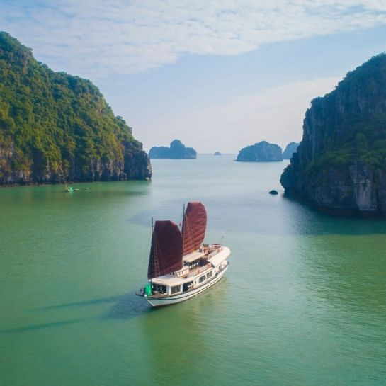 Prince Junk Cruise Bai Tu Long Bay 4 Day 3 Night Itinerary