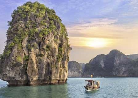 HANOI - BAI TU LONG BAY - CAP LA - CONG DO