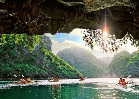 Luon Cave - Halong Bay - Hanoi