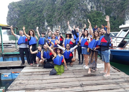 LAN HA BAY – HALONG BAY – HANOI (B/L)