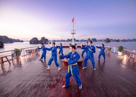 Lan Ha Bay – Viet Hai Village